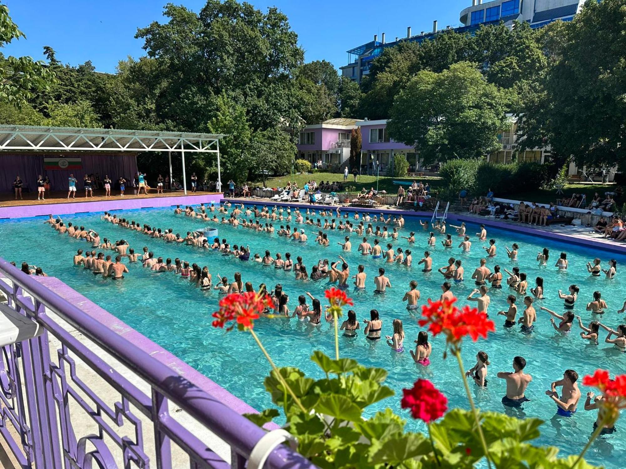 Хотел Рива Golden Sands Luaran gambar