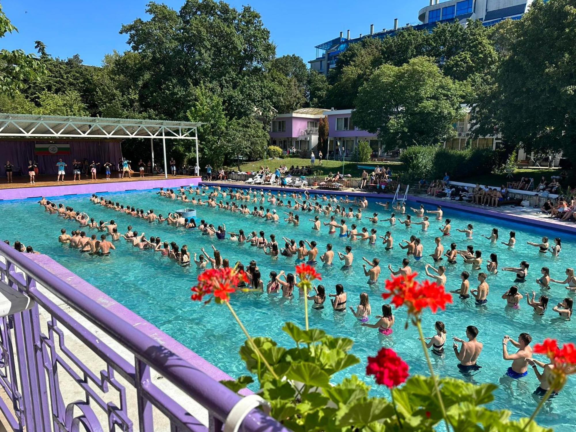 Хотел Рива Golden Sands Luaran gambar