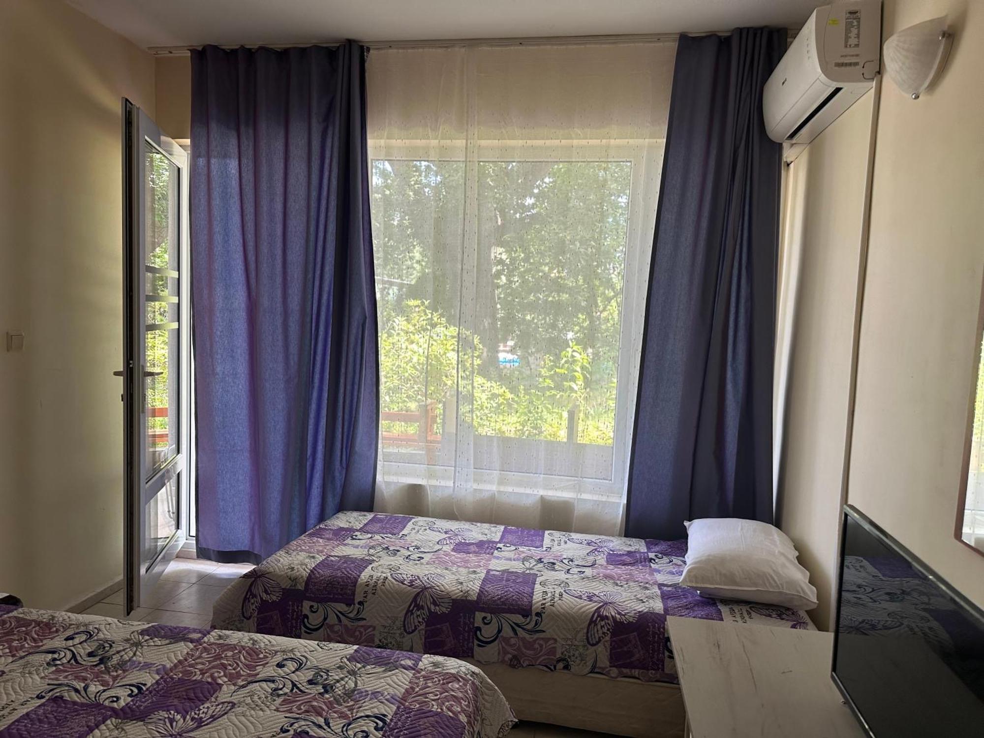 Хотел Рива Golden Sands Luaran gambar